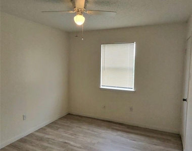 308 Erby Ave - Photo Thumbnail 3