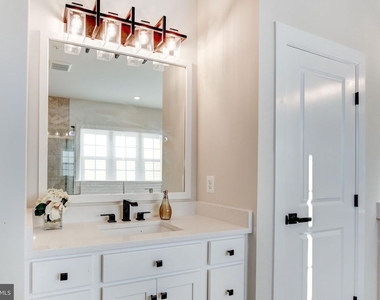 6547 Clubhouse Drive - Photo Thumbnail 46