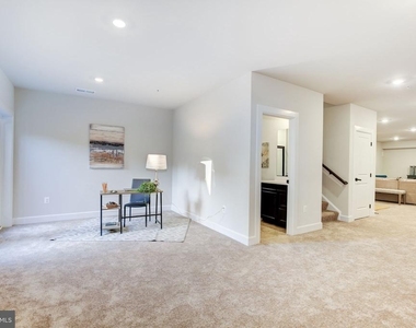 6547 Clubhouse Drive - Photo Thumbnail 75