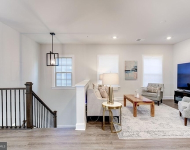 6547 Clubhouse Drive - Photo Thumbnail 37