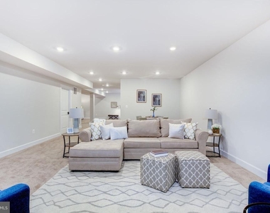 6547 Clubhouse Drive - Photo Thumbnail 76