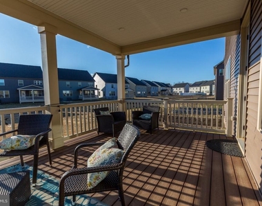6547 Clubhouse Drive - Photo Thumbnail 31