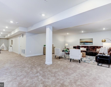 6547 Clubhouse Drive - Photo Thumbnail 65