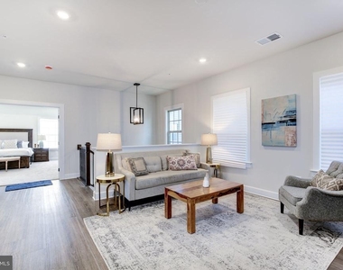 6547 Clubhouse Drive - Photo Thumbnail 38