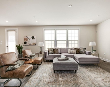 6547 Clubhouse Drive - Photo Thumbnail 22