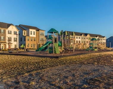 6547 Clubhouse Drive - Photo Thumbnail 95