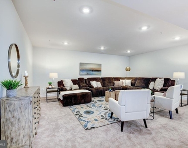 6547 Clubhouse Drive - Photo Thumbnail 64