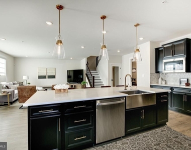 6547 Clubhouse Drive - Photo Thumbnail 27