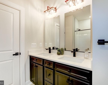 6547 Clubhouse Drive - Photo Thumbnail 59