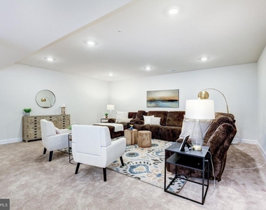 6547 Clubhouse Drive - Photo Thumbnail 82