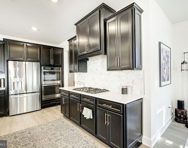 6547 Clubhouse Drive - Photo Thumbnail 26