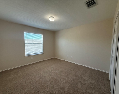11606 Hereford St - Photo Thumbnail 15