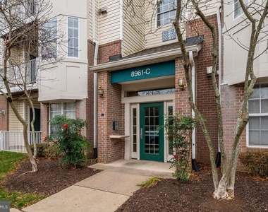 8961 Town Center Circle - Photo Thumbnail 1