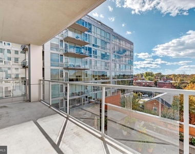 6820 Wisconsin Avenue - Photo Thumbnail 3