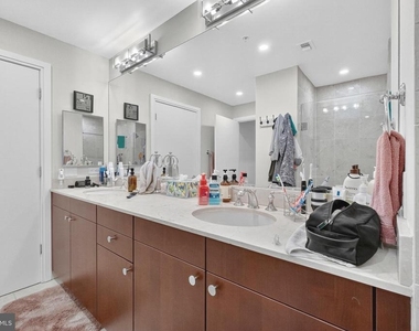 6820 Wisconsin Avenue - Photo Thumbnail 13
