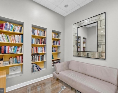 6820 Wisconsin Avenue - Photo Thumbnail 25