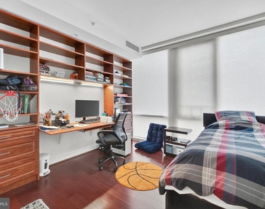 6820 Wisconsin Avenue - Photo Thumbnail 14