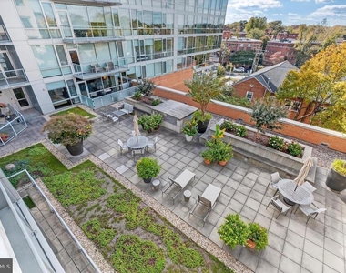 6820 Wisconsin Avenue - Photo Thumbnail 22