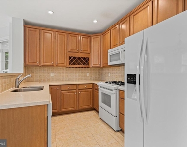 1002 Elmcroft Boulevard - Photo Thumbnail 2