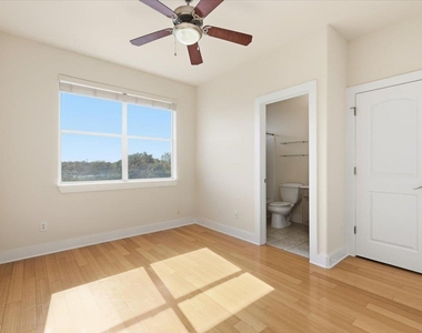 13420 Lyndhurst St - Photo Thumbnail 12