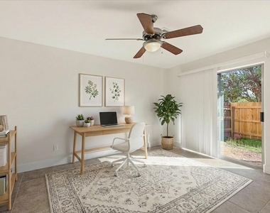 13420 Lyndhurst St - Photo Thumbnail 21