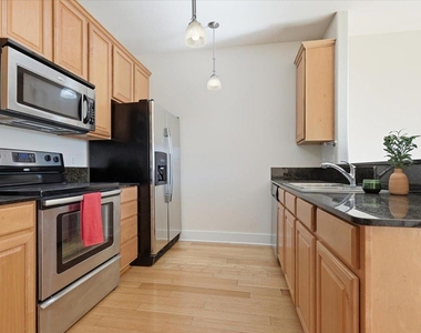 13420 Lyndhurst St - Photo Thumbnail 7