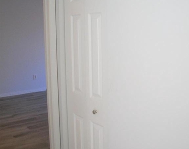 201 Kimary Court - Photo Thumbnail 34
