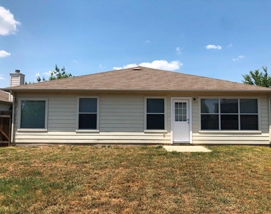 376 Spruce Dr - Photo Thumbnail 20