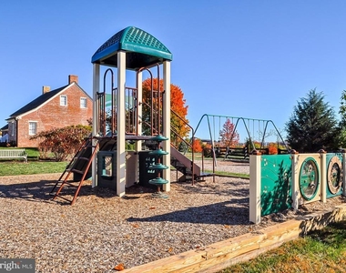3565 Holborn Place - Photo Thumbnail 52