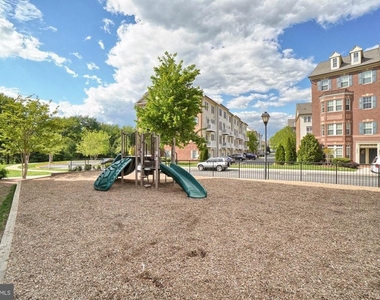 3565 Holborn Place - Photo Thumbnail 29