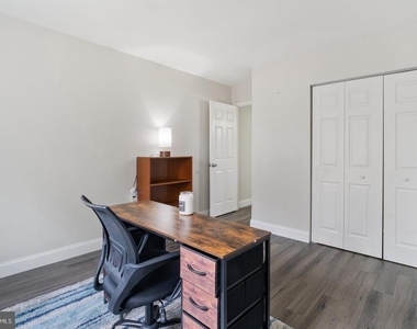 5806 Shadbush Court - Photo Thumbnail 14