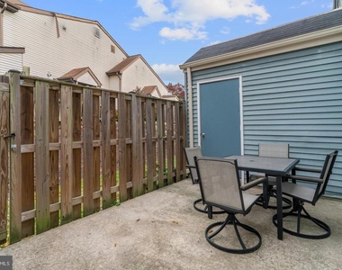 5806 Shadbush Court - Photo Thumbnail 24