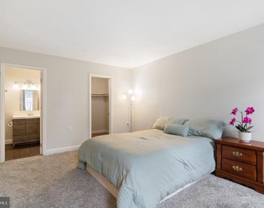 5806 Shadbush Court - Photo Thumbnail 17