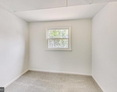 1208 Pinewood Drive - Photo Thumbnail 29