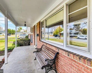 1208 Pinewood Drive - Photo Thumbnail 48