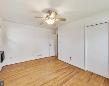 1208 Pinewood Drive - Photo Thumbnail 18