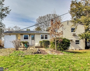 1208 Pinewood Drive - Photo Thumbnail 36