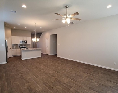 6406 Kildare Dr - Photo Thumbnail 7