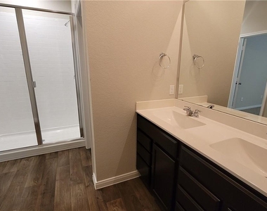 6406 Kildare Dr - Photo Thumbnail 11