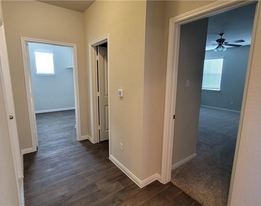6406 Kildare Dr - Photo Thumbnail 8