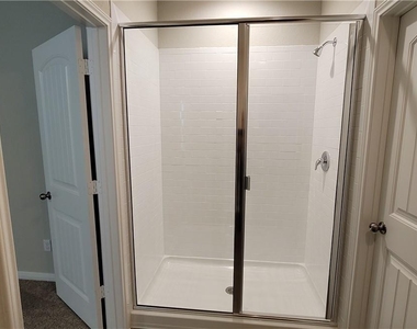 6406 Kildare Dr - Photo Thumbnail 12