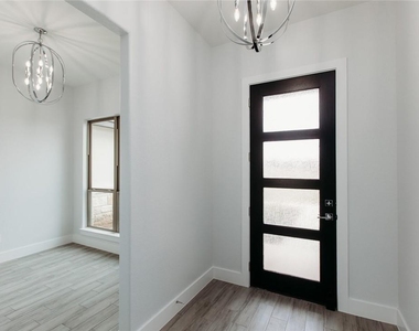 127 Loon Dr - Photo Thumbnail 2