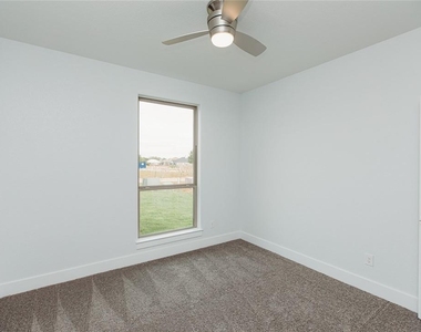 127 Loon Dr - Photo Thumbnail 18