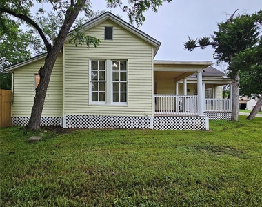 401 Shaw St - Photo Thumbnail 6