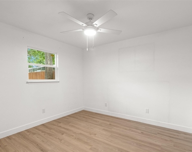 409 Avenue R - Photo Thumbnail 18