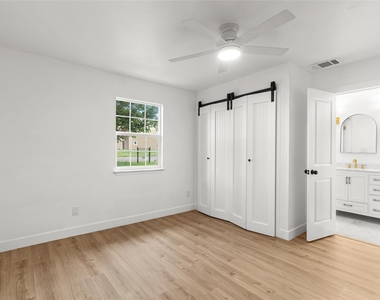 409 Avenue R - Photo Thumbnail 15