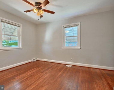 530 47th Street - Photo Thumbnail 16