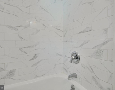530 47th Street - Photo Thumbnail 25