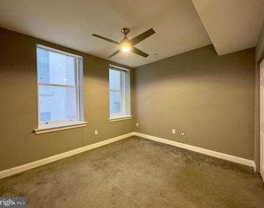 208 E Redwood Street - Photo Thumbnail 4
