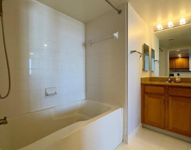 414 Water Street - Photo Thumbnail 9